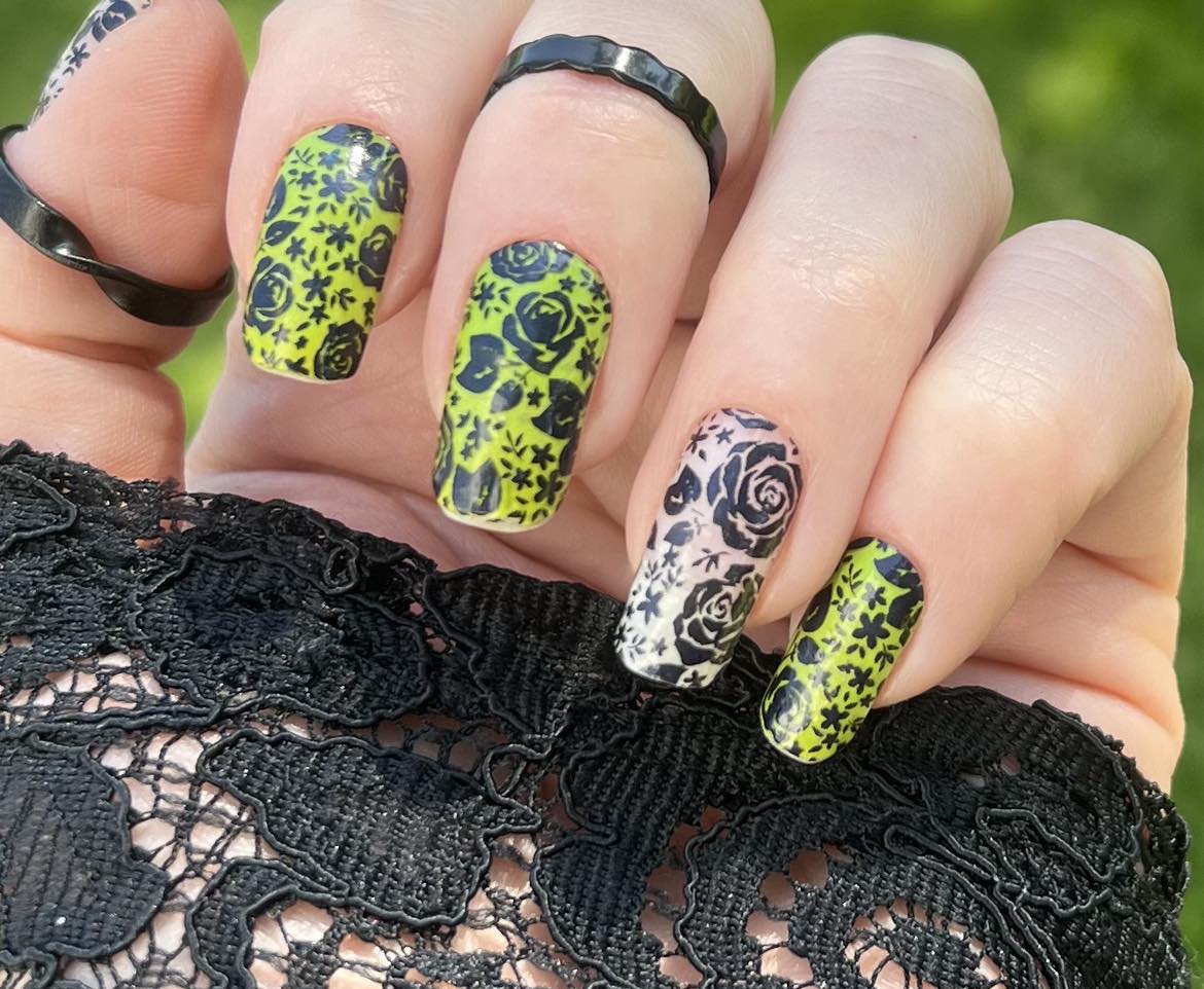 Holo La' Rose