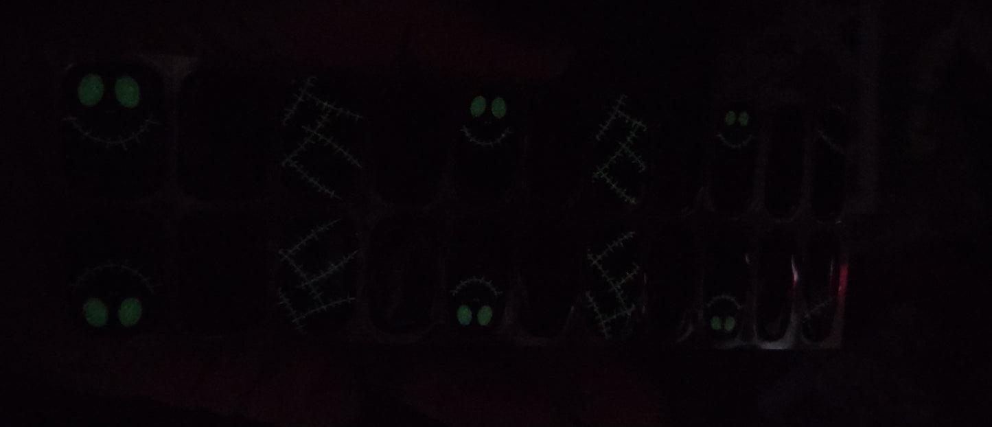 UVG260 - Glow in the Dark!