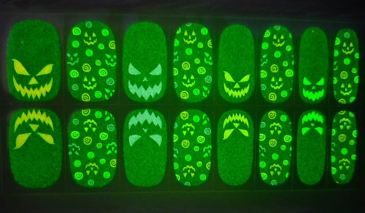 CMK110 - Glow in the Dark!