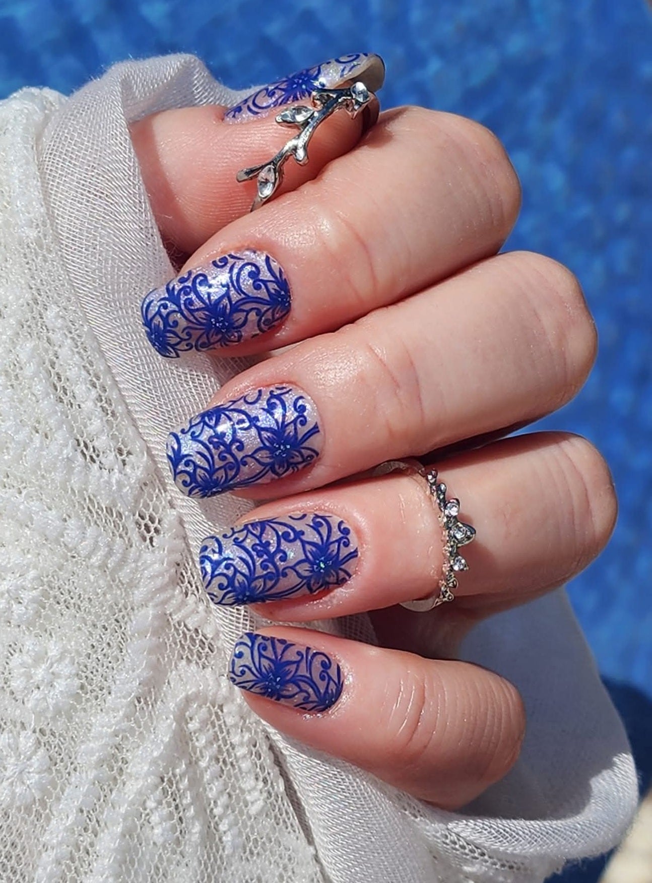 Lily Navy Overlay